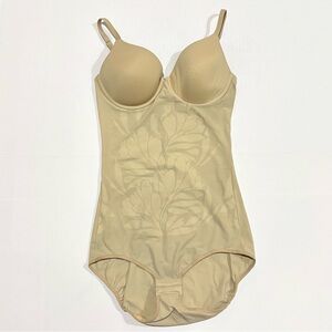 Maidenform Body Shaper S Beige Underwire Floral Cups Adjustable Straps Nude Tan